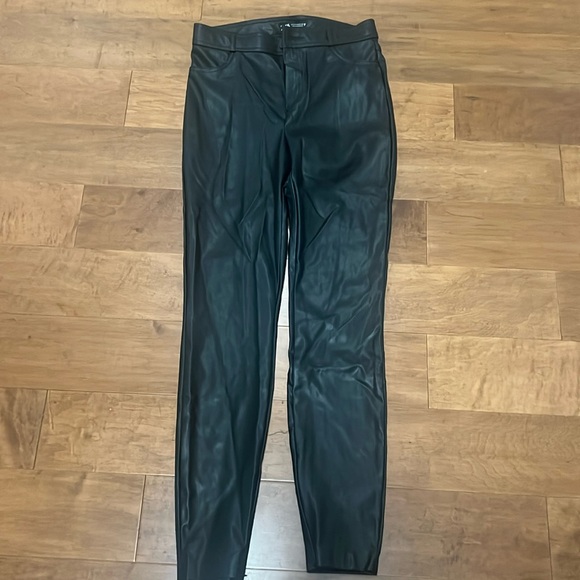 Zara faux leather pants - Picture 1 of 4
